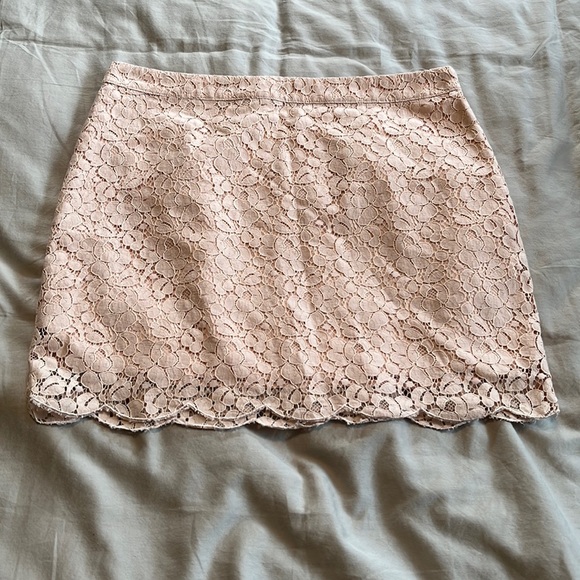 Talula pink lace miniskirt - Picture 1 of 2